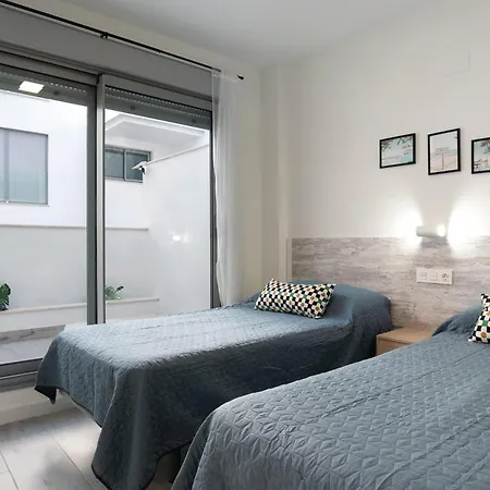 Coral - Solo Familias Apartment *